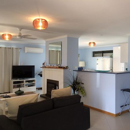 Salty Air Apartments Kingscote Kangaroo Island Eksteriør billede